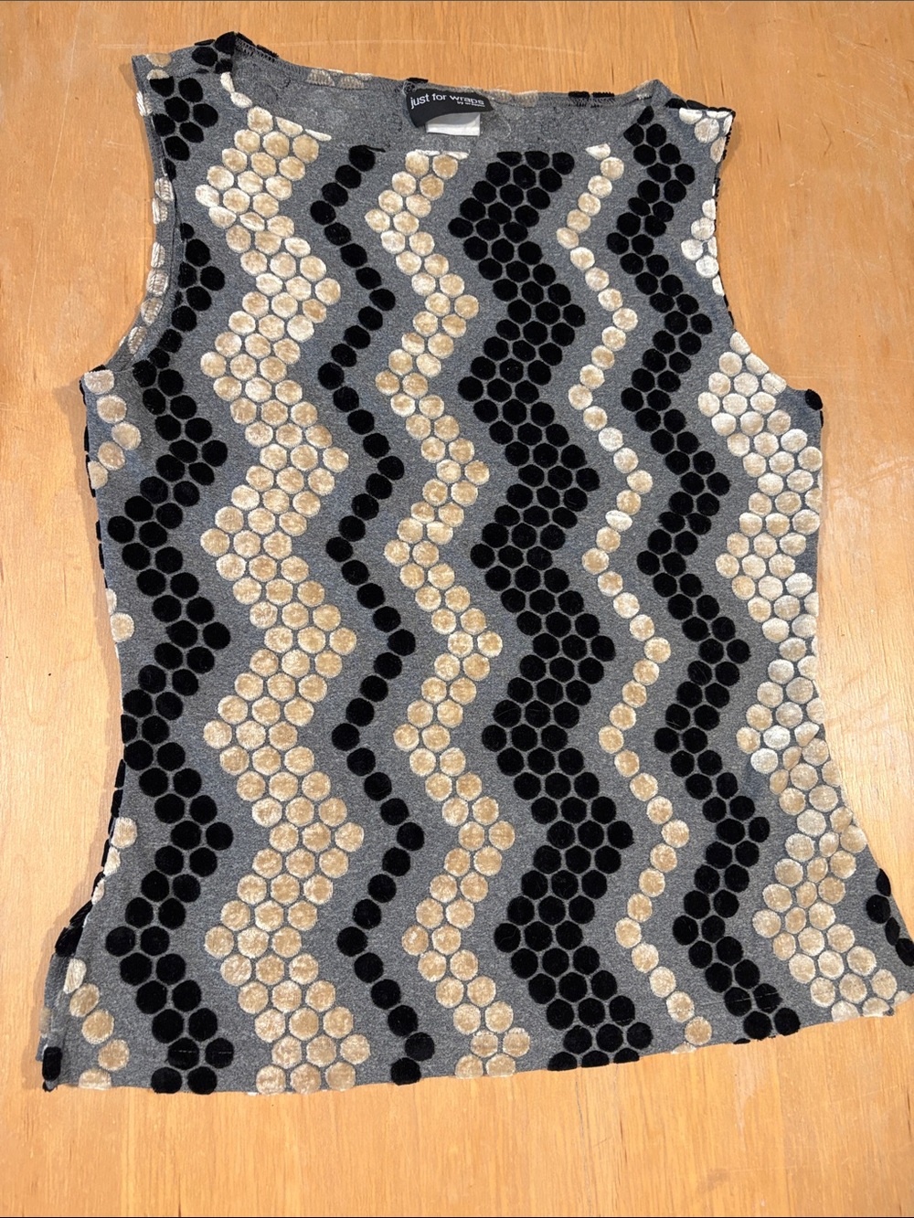 Just For Venus Black & Gold Sleeveless Zigzag Tank